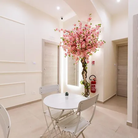 Residenza Le Tre Regine Πανσιόν 3*